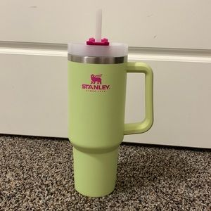 Citron Mix Stanley 40oz tumbler.